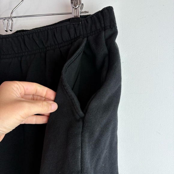 The North Face Half Dome Logo Black Fleece Shorts Loungewear Cozy Athleisure XL - Picture 5 of 8